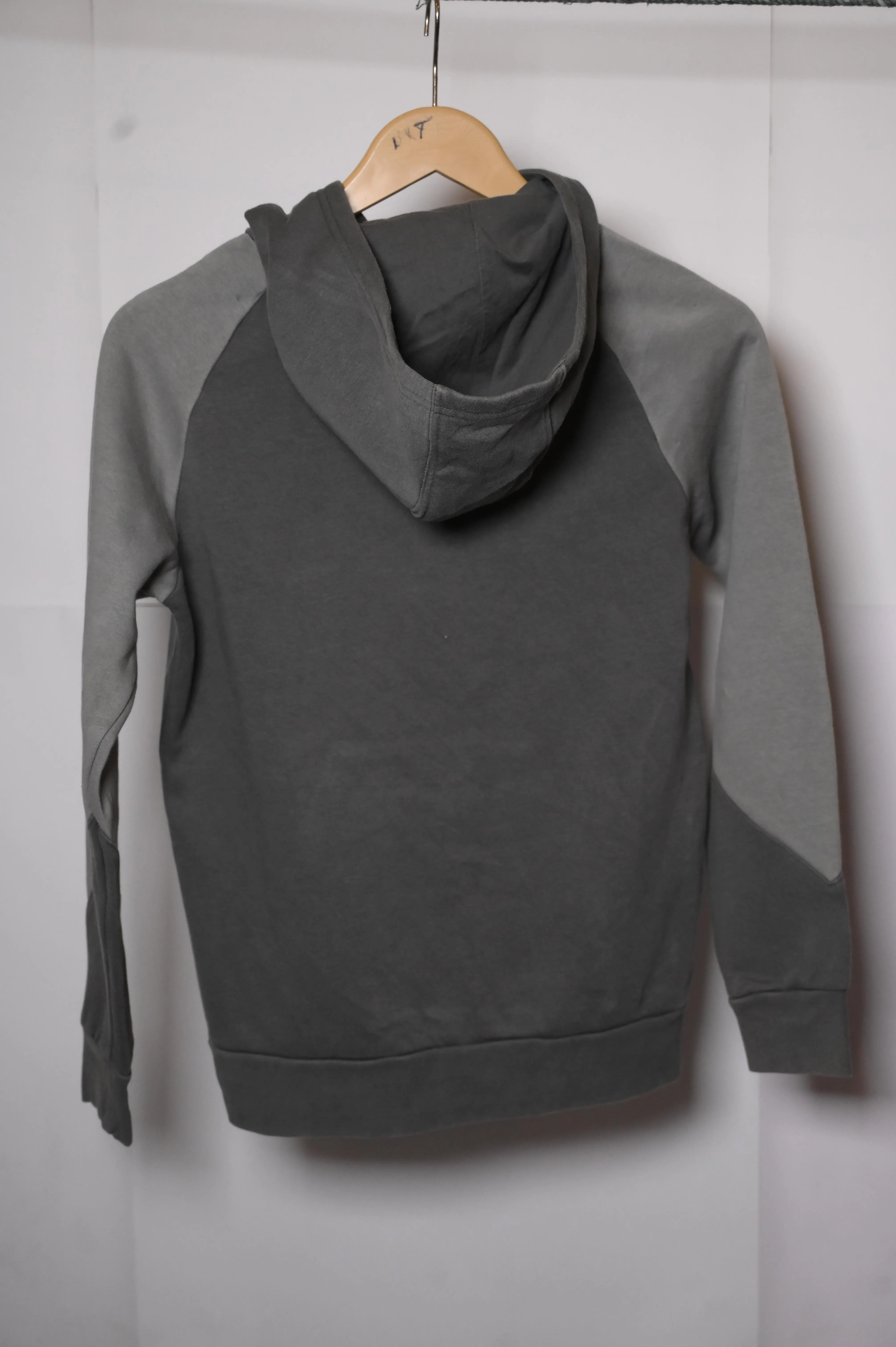 Adidas Grey Hoodie (Small, Excellent Condition)