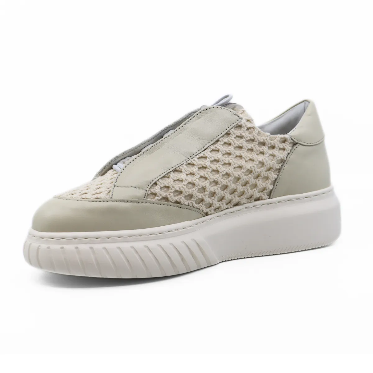 Ivor Crochet Cream