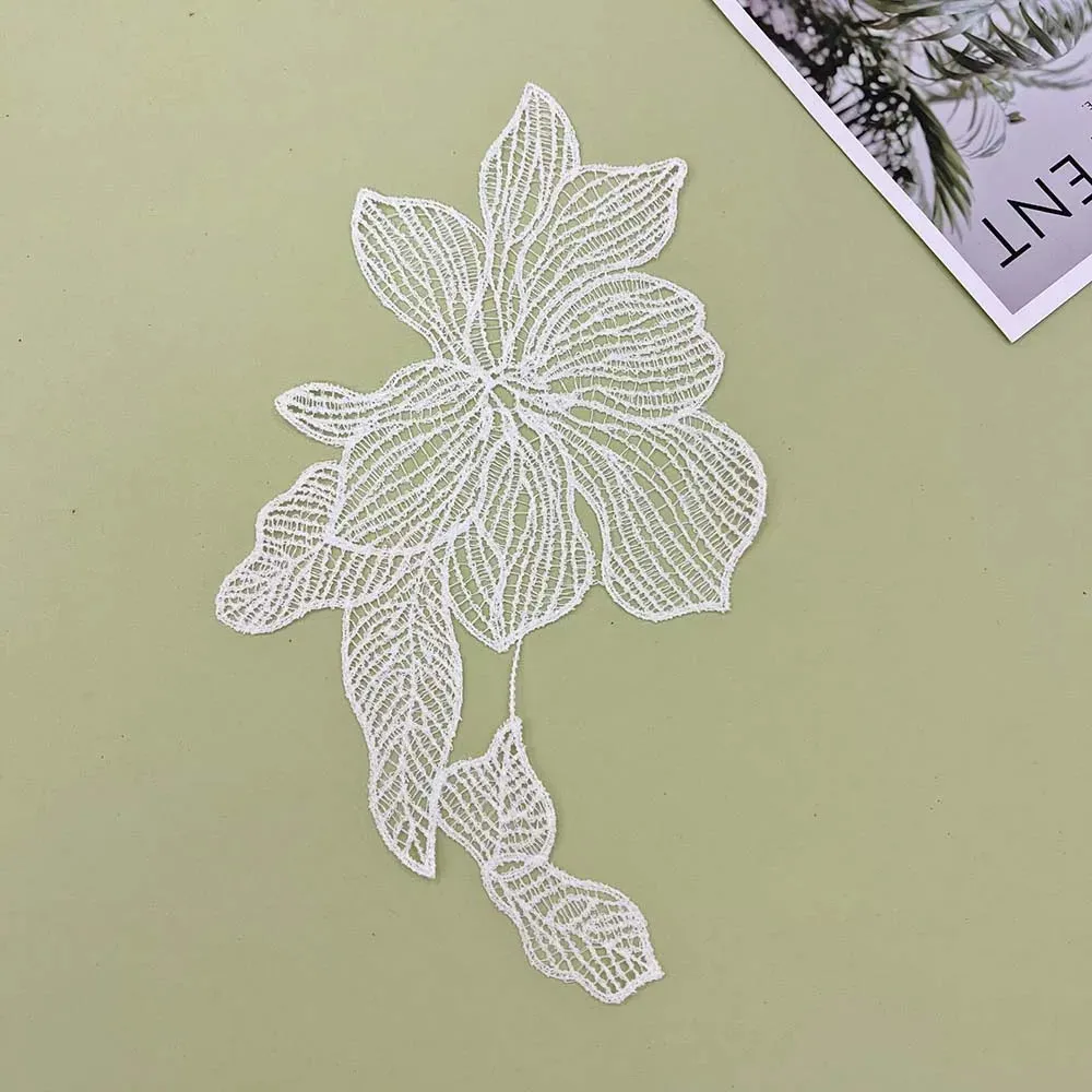 Yakub Lace Applique